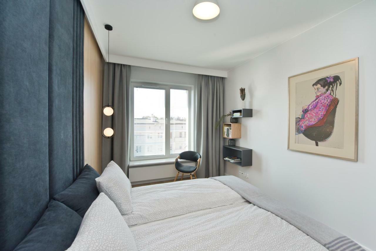 Chic Designer With Original Art And Old Town View * Gdansk